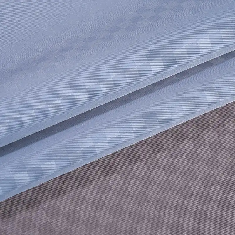 技術革新の観点から、組み合わせたポリエステルファブリック業界の最新の開発は何ですか？